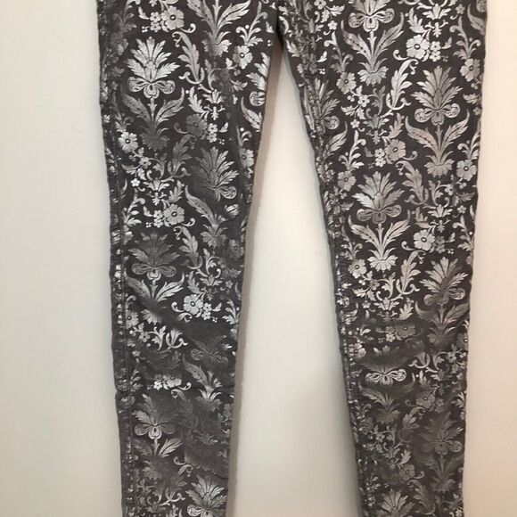 NWT Abercrombie & Fitch Size 2 Regular Skinny Silver Jeans 👖 - Picture 7 of 11